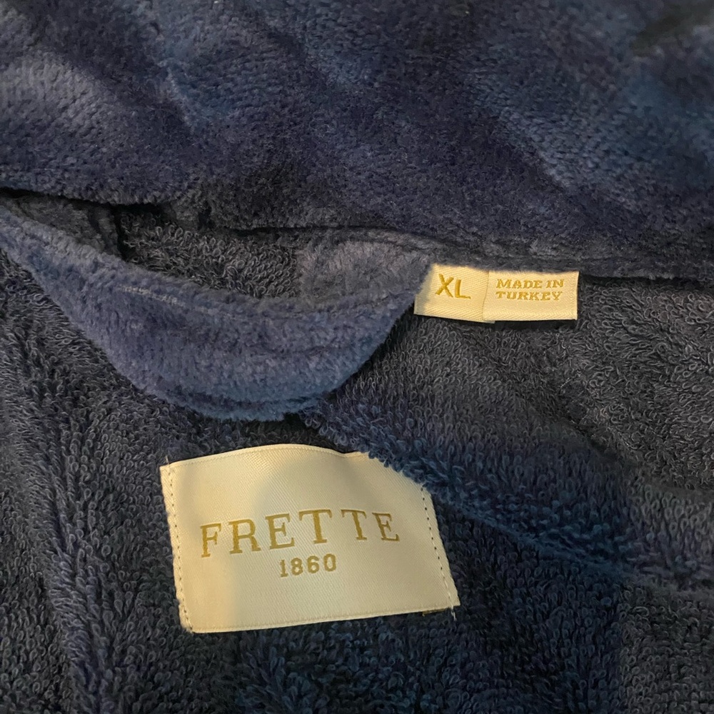 Frette 1860 Egyptian cotton Robe size XL color blue